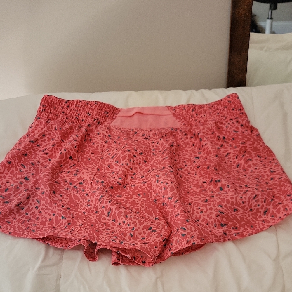 Nike Dri-Fit Loose Fit Running Shorts - Picture 4 of 4